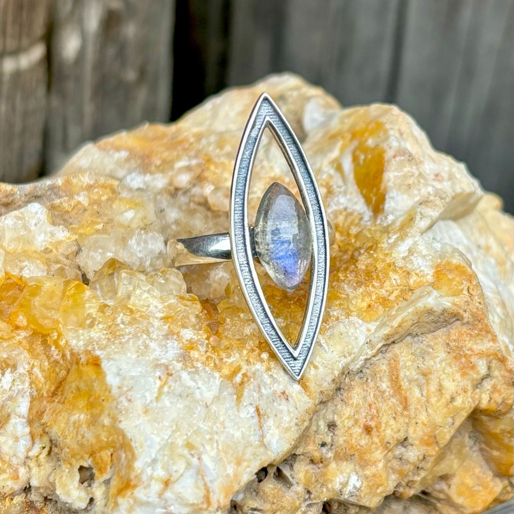 Labradorite Ring - image 3